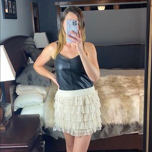 London Jean Cream Tiered Mini Skirt, size 8